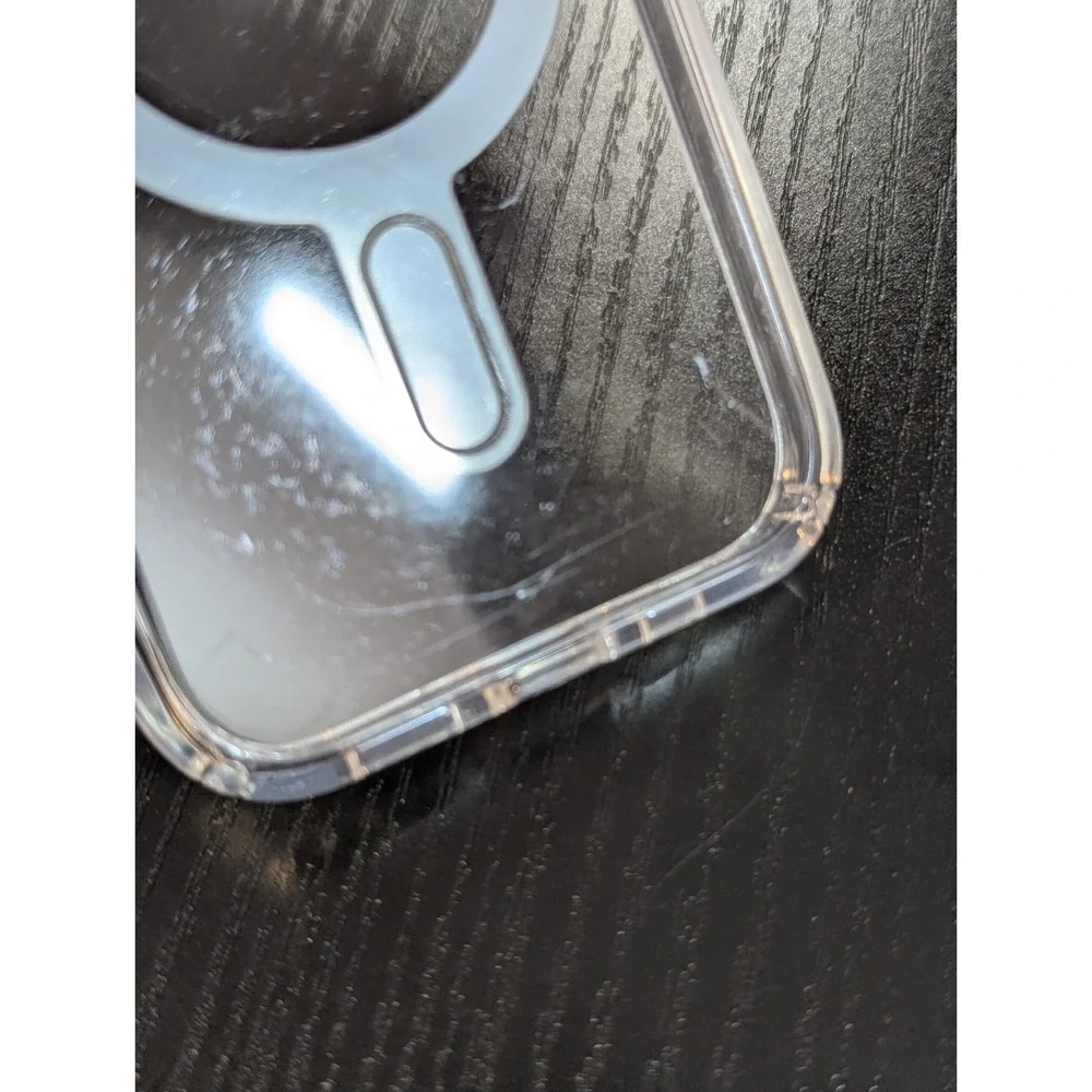K9-U Speck Presidio Perfect-Clear MagSafe ClickLock Case Apple iPhone 16e‎ 15 14
